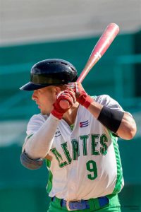 Céar Prieto, recordista cubano en juegos consecutivos bateando de hit. Céar Prieto, recordista cubano en juegos consecutivos bateando de hit.