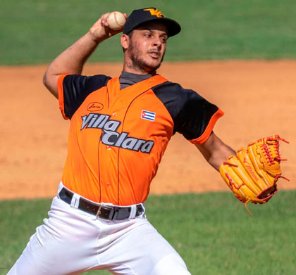 Pablo Luis Guillén, lanzador del equipo Villa Clara de béisbol. Pablo Luis Guillén, lanzador del equipo Villa Clara de béisbol.