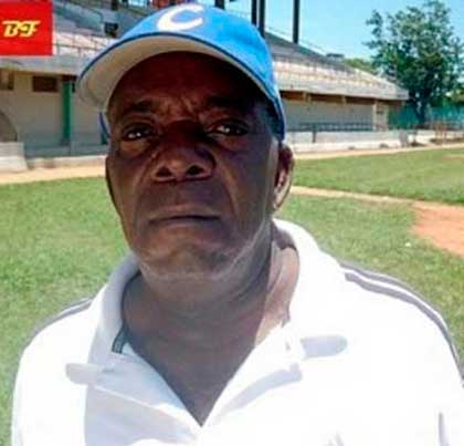 Ramón Hechavarría Yate, gloria del béisbol cubano. Ramón Hechavarría Yate, gloria del béisbol cubano.