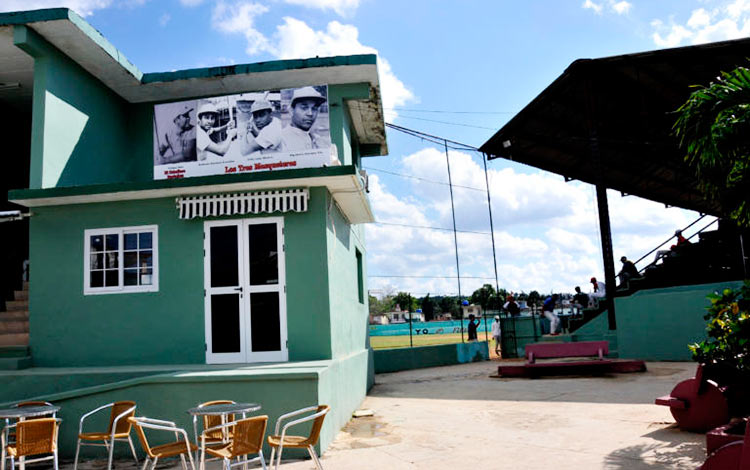 Estadio Palmar del Junco. Estadio Palmar del Junco.