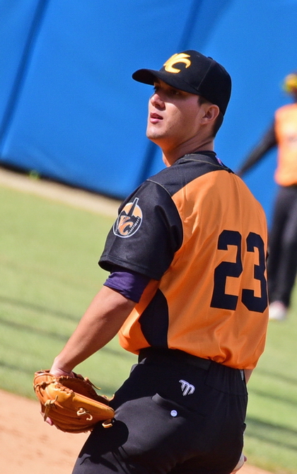 Randy Cueto se anotó juego salvado en la victoria de Villa Clara contra Sancti Spíritus. Randy Cueto se anotó juego salvado en la victoria de Villa Clara contra Sancti Spíritus.