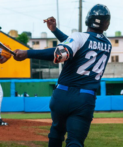 Franklin Aballe, pelotero de Holguín. Franklin Aballe, pelotero de Holguín.