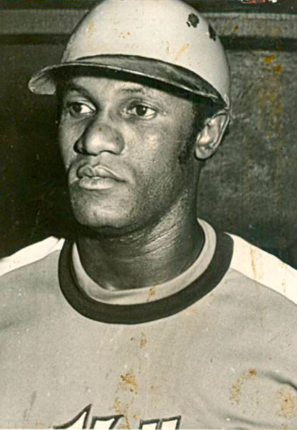 Osvaldo Oliva, pelotero cubano. Osvaldo Oliva, pelotero cubano.