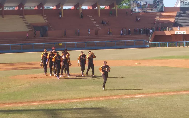 Equipo Villa Clara llegó a su victoria 26 en la 61 Serie Nacional de Béisbol. Equipo Villa Clara llegó a su victoria 26 en la 61 Serie Nacional de Béisbol.