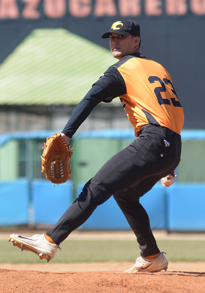 Randy Cueto Pérez se apuntó su noveno punto por juego salvado. Randy Cueto Pérez se apuntó su noveno punto por juego salvado.