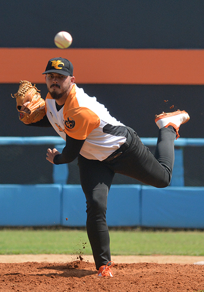 Oscar Hernández Orta, ganador del cuarto juego entre Artemisa y Villa Clara en la 61 Serie Nacional de Béisbol. Oscar Hernández Orta, ganador del cuarto juego entre Artemisa y Villa Clara en la 61 Serie Nacional de Béisbol.