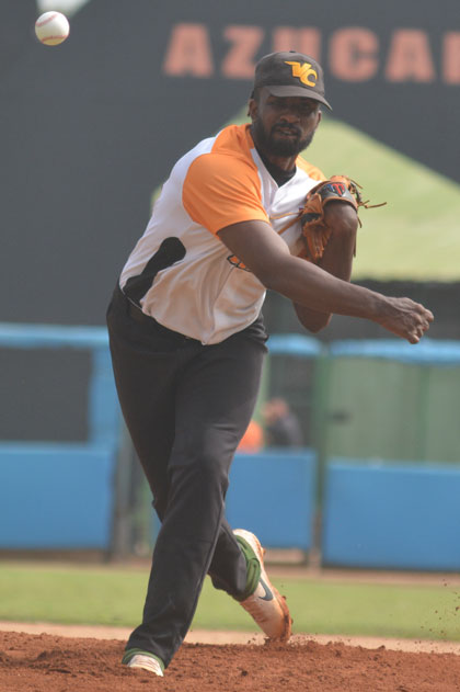 Raidel Alfonso, abridor y perdedor por Villa Clara en el quinto juego contra Mayabeque. Raidel Alfonso, abridor y perdedor por Villa Clara en el quinto juego contra Mayabeque.