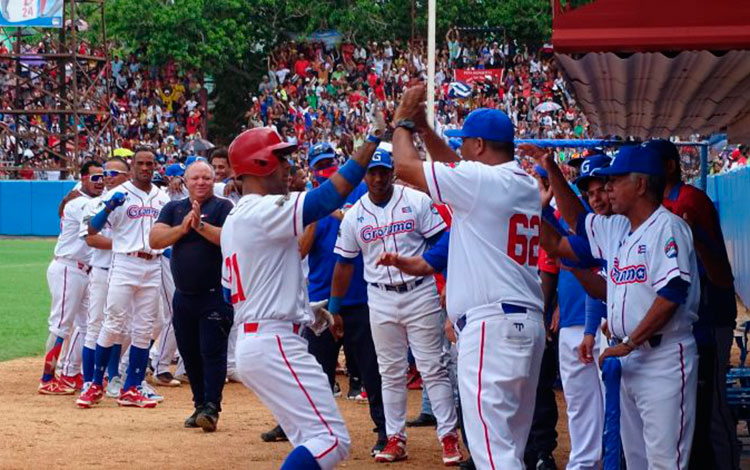 Victoria de los Alazanes de Granma en la 61 Serie Nacional de Béisbol. Victoria de los Alazanes de Granma en la 61 Serie Nacional de Béisbol.