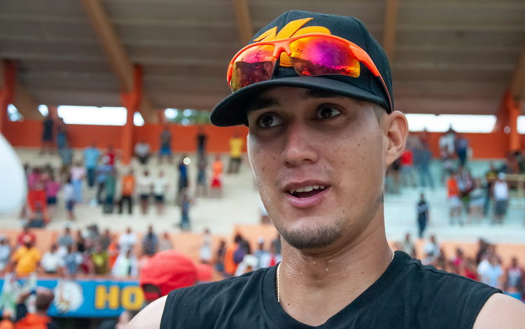 Randy Cueto, lanzador relevista del equipo Villa Clara. Randy Cueto, lanzador relevista del equipo Villa Clara.
