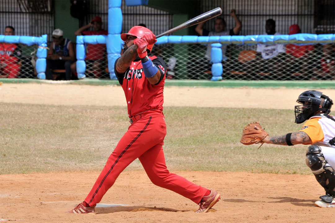 Eduardo Antonio García, pelotero de Santiago de Cuba.