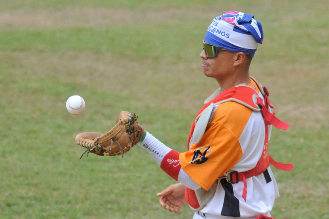 Leonardo Montero, receptor del equipo Villa Clara.