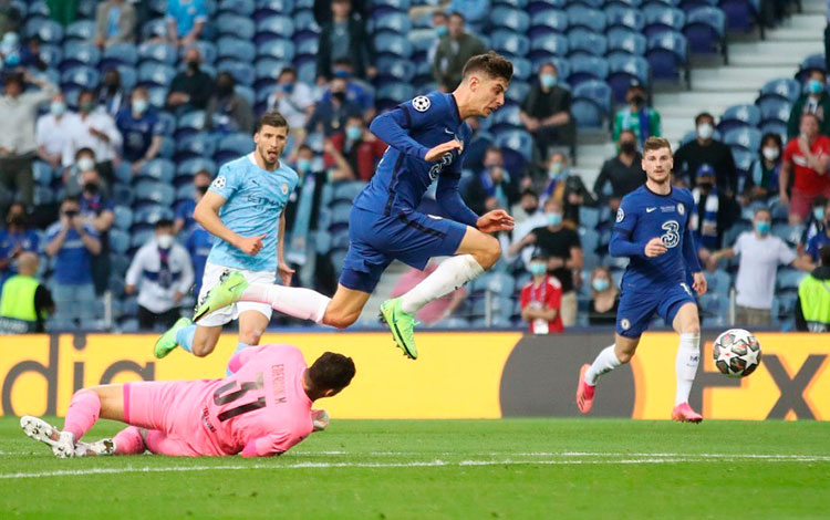 Kai Havertz anota gol por el Chelsea en la final de la Champions. Kai Havertz anota gol por el Chelsea en la final de la Champions.