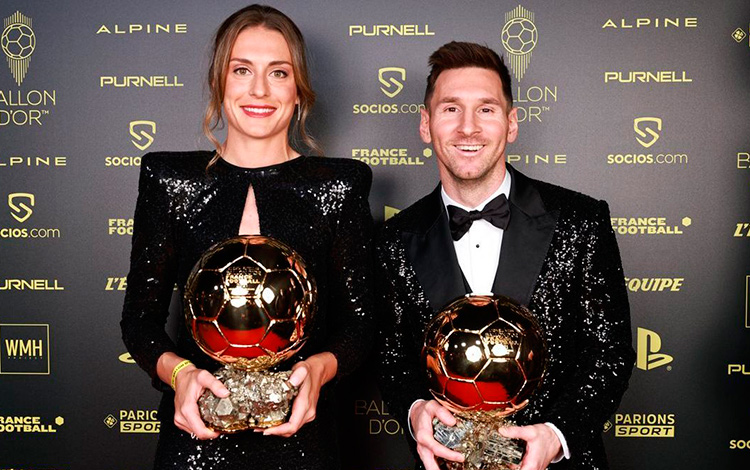 Leo Messi y Alexia Putellas, ganadores del Balón de Oro de fútbol en 2021.