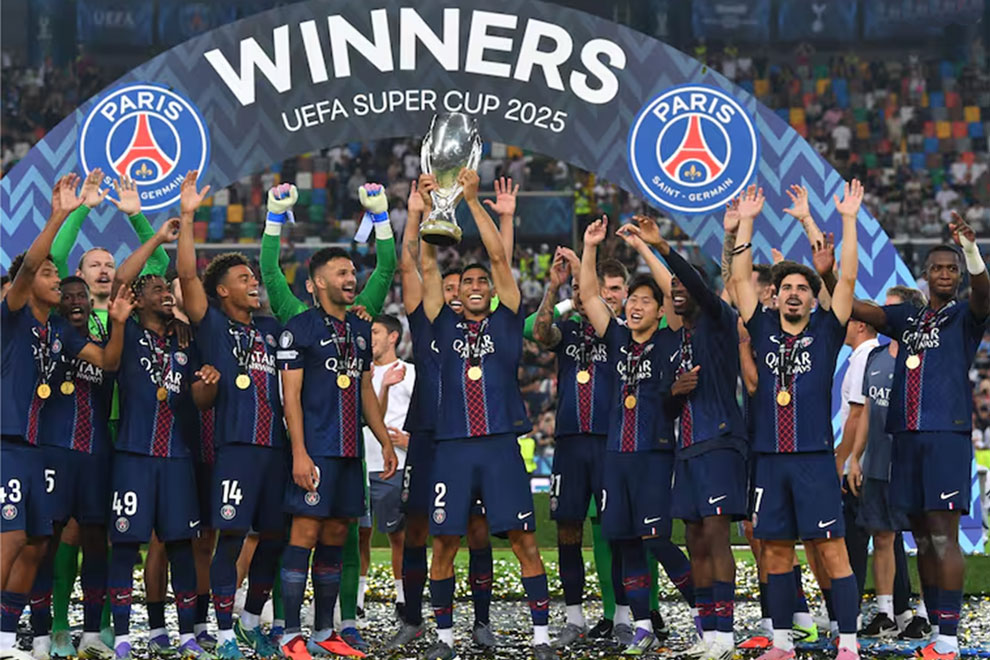 PSG celebra triunfo en la Super Copa de Europa 2025.
