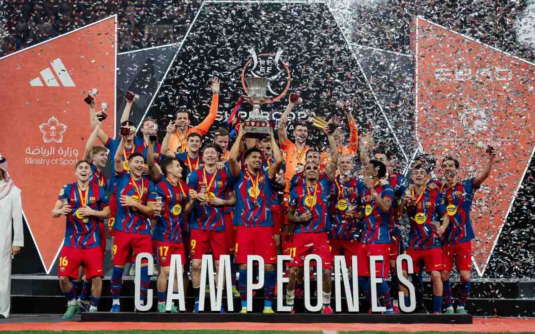 Barcelona celeba el trunfo en la Supercopa de España.