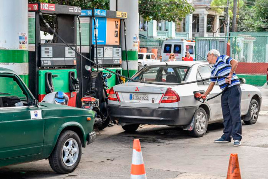 Servicentro de combustible en Cuba.