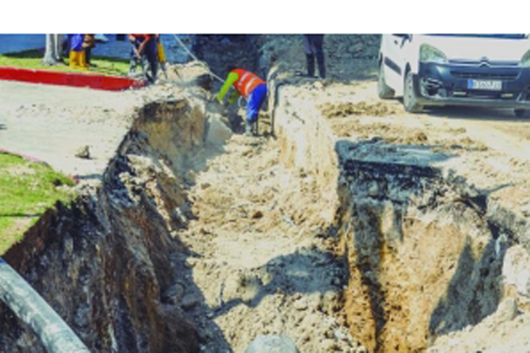Obrero en una obra hidráulica