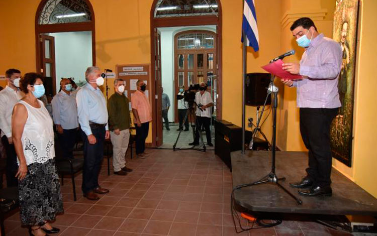 Presidente de Cuba, Miguel Díaz-Canel Bermúdez, participó en el acto del reinicio de curso 2020-2021, en el Instituto Politécnico Carlos Rafael Rodríguez, en La Habana. Presidente de Cuba, Miguel Díaz-Canel Bermúdez, participó en el acto del reinicio de curso 2020-2021, en el Instituto Politécnico Carlos Rafael Rodríguez, en La Habana.
