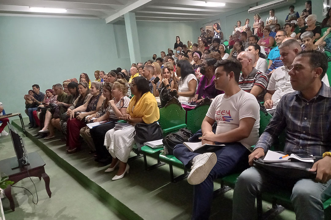 Participantes en el seminario de preparación del curso escolar 2023-2024.