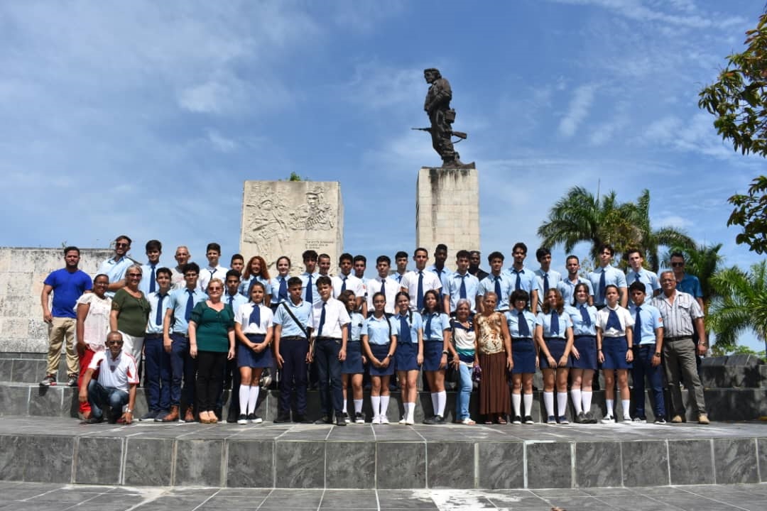 Estudiantes del IPVCE de Villa Clara ganadores de concursos y olimpiadas.