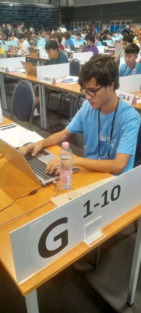 Marcos Antonio Escandón, participante en la Olimpiada Internacional de Informática.
