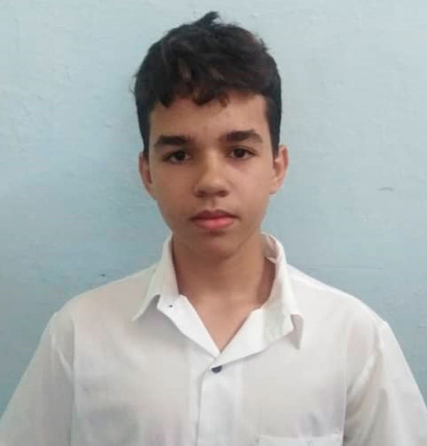Brayan Tejeda Marrero, alumno de 10.º grado .