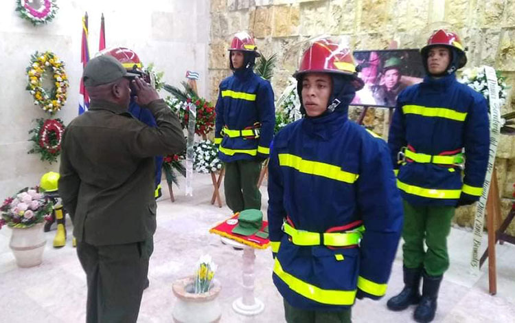 Bayamo rinde homenaje póstumo al subteniente Elier Manuel Correa Aguilar. Bayamo rinde homenaje póstumo al subteniente Elier Manuel Correa Aguilar.