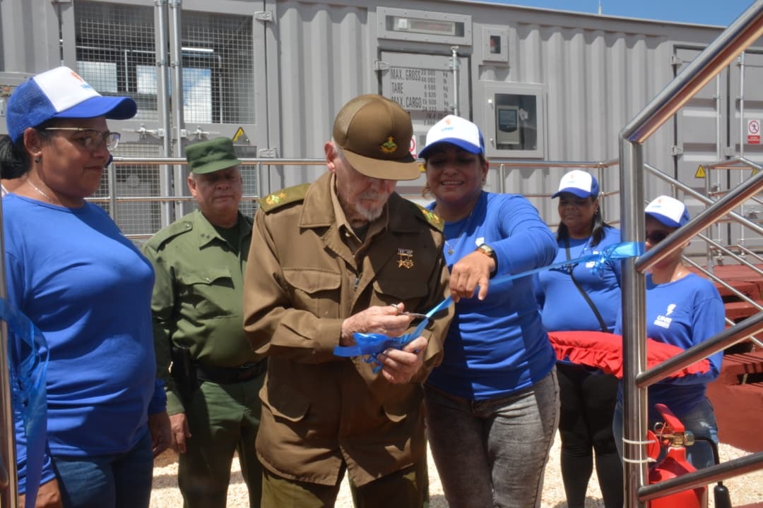 Comandante de la Revolución Ramiro Valdés Menéndez, vice primer ministro cubano, quedó inaugurado oficialmente el parque fotovoltaico (PFV) de Calabazar de Sagua.