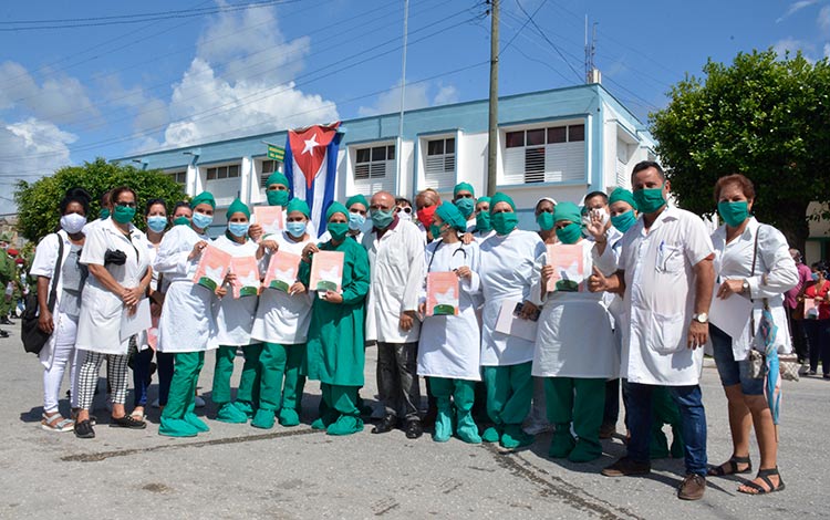 Personal de Salud que apoyó durante la etapa de cuarentena en el Consejo Popular Camajuaní 2. Personal de Salud que apoyó durante la etapa de cuarentena en el Consejo Popular Camajuaní 2.