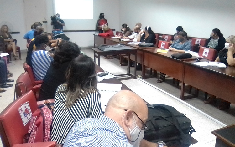Reunión sobre la dinámica demográfica en Cuba. Reunión sobre la dinámica demográfica en Cuba.