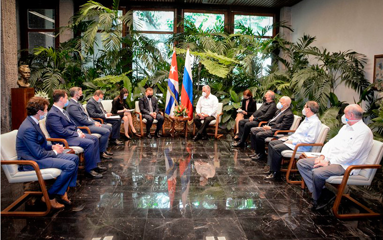 Delegaciones de Cuba y Rusia sostienen conversaciones en La Habana. Delegaciones de Cuba y Rusia sostienen conversaciones en La Habana.