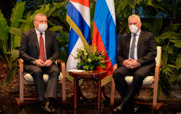 Presidente de la República de Cuba, Miguel Díaz-Canel Bermúdez, y Yuri Ivanovich Borisov, vicepresidente del Gobierno de la Federación de Rusia.