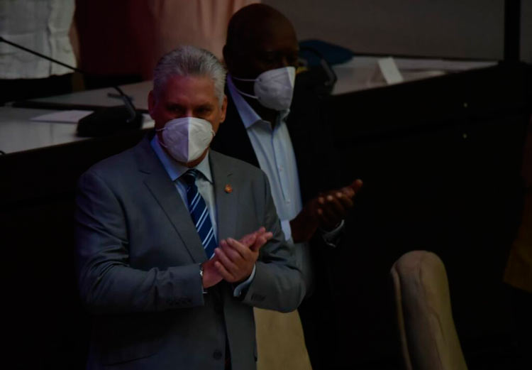 Miguel Díaz-Canel Bermúdez, presidente cubano. Miguel Díaz-Canel Bermúdez, presidente cubano.