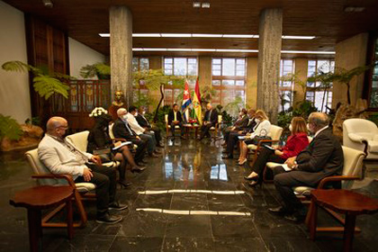 Conversaciones oficiales entre los presidentes de Cuba y Bolivia. Conversaciones oficiales entre los presidentes de Cuba y Bolivia.