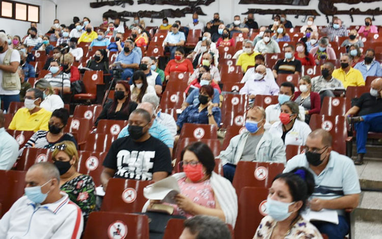Participantes en el seminario sobre el plan y el presupuesto para el año 2022. Participantes en el seminario sobre el plan y el presupuesto para el año 2022.