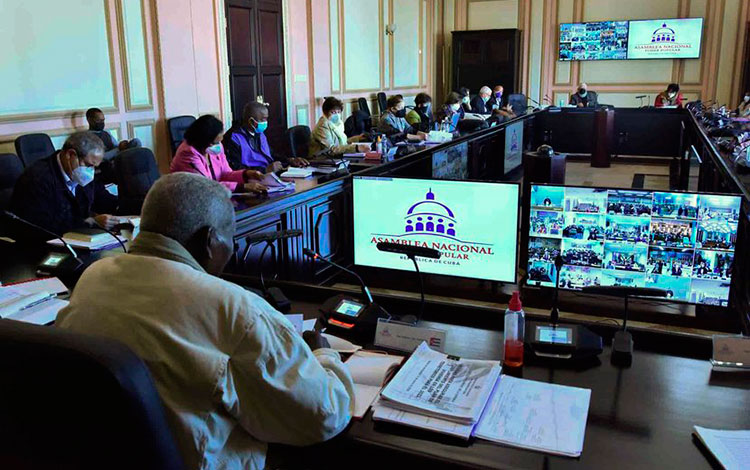 Encuentro de la presidencia de la Asamblea Nacional, por videoconferencia, con los presidentes de las asamblea municipales del Poder Popular.