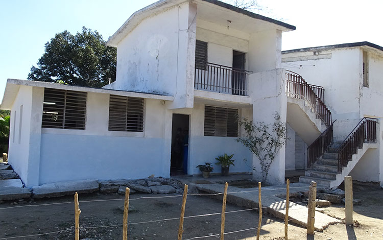 Consultorio médico en la comunidad de Jorobada, en Manicaragua. Consultorio médico en la comunidad de Jorobada, en Manicaragua.