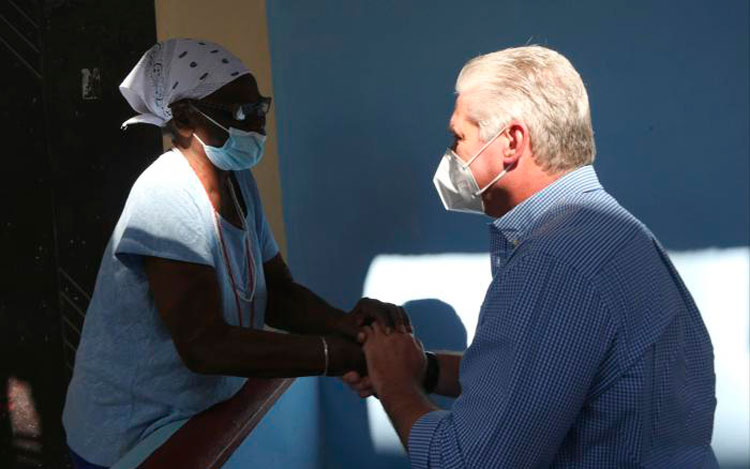 Díaz-Canel en Regla Foto: Estudios Revolución