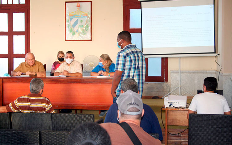 Vice primer ministro Jorge Luis Tapia, participa en evaluación de los proyectos de desarrollo en el municipio de Placetas.