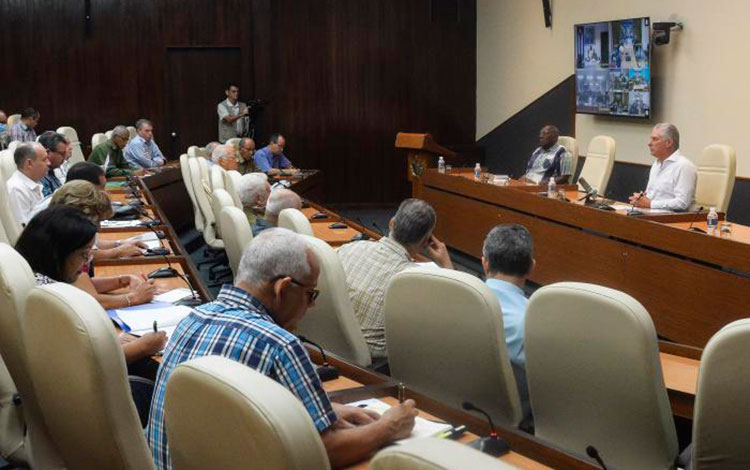 Reunión de chequeo de las medidas para enfrentar el huracán Ian en Cuba. Reunión de chequeo de las medidas para enfrentar el huracán Ian en Cuba.