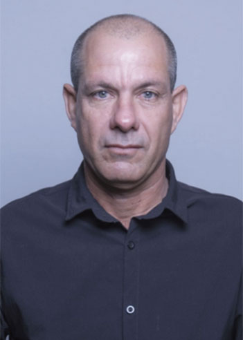 César Luis Fernández Díaz, Encrucijada.