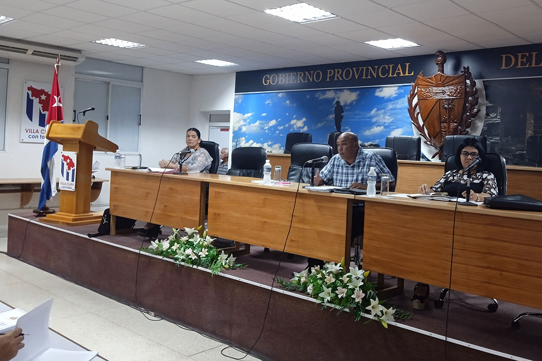 Gobernador de Villa Clara. Alberto López Díaz, preside el Consejo Provincial de Gobierno.