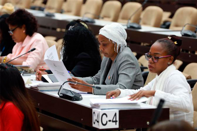 Diputadas durante la sesión ordinaria de la Asamblea Nacional del Poder Popular.
