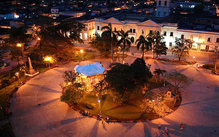 Parque Leoncio Vidal, Santa Clara. (Foto: Carlos Rodríguez Torres) 
