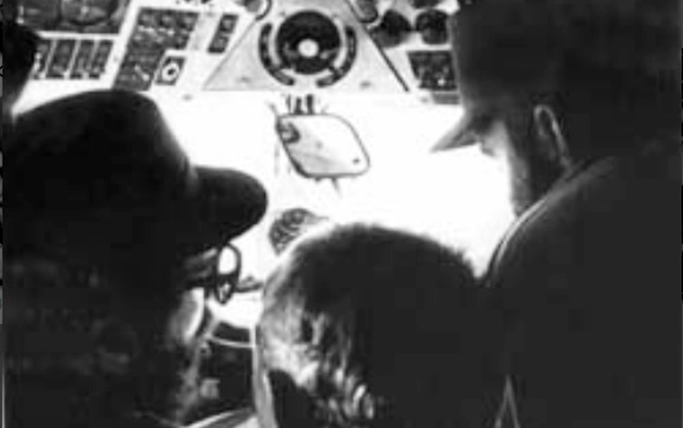 Fidel Castro Ruz durante las operaciones de búsqueda de Camilo Cienfuegos. Fidel Castro Ruz durante las operaciones de búsqueda de Camilo Cienfuegos.