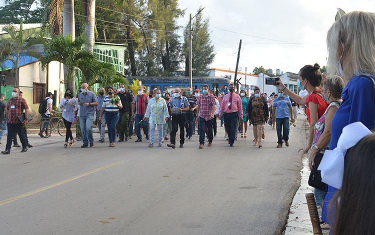 Homenaje a Camilo Cienfuegos en Santa Clara.
