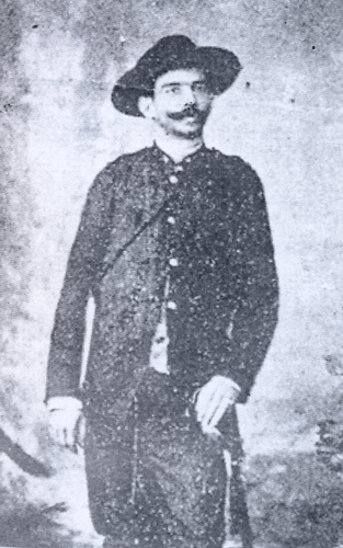 Con 33 años fue electo Secretario de Guerra en 1897 (Archivo del autor) Con 33 años fue electo Secretario de Guerra en 1897 (Archivo del autor)