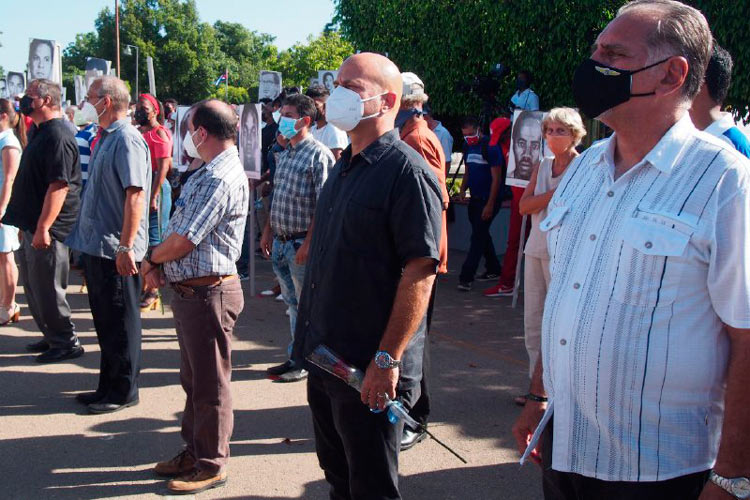 Presidencia del acto por el Día de las Víctimas del Terrorismo de Estado en Cuba. Presidencia del acto por el Día de las Víctimas del Terrorismo de Estado en Cuba.