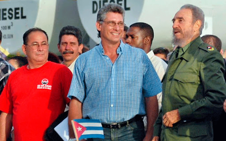 Fidel Castro Ruz, Miguel Díaz-Canel y Lázaro Expósito.