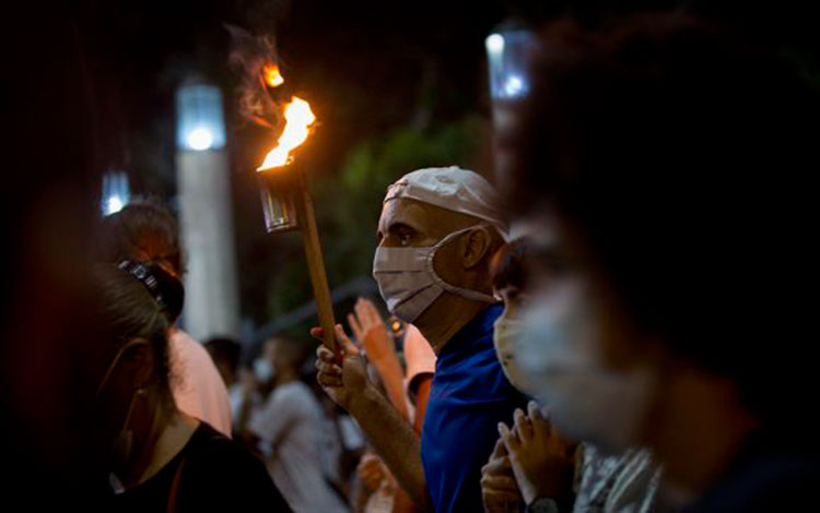 Marcha de las Antorchas en homenaje a José Martí, en La Habana. Marcha de las Antorchas en homenaje a José Martí, en La Habana.